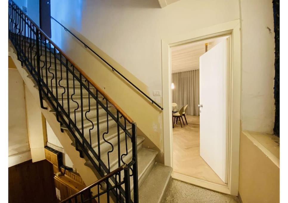 Sweet Time Venice, Luxury San Marco Frezzaria Apt! 외부 사진